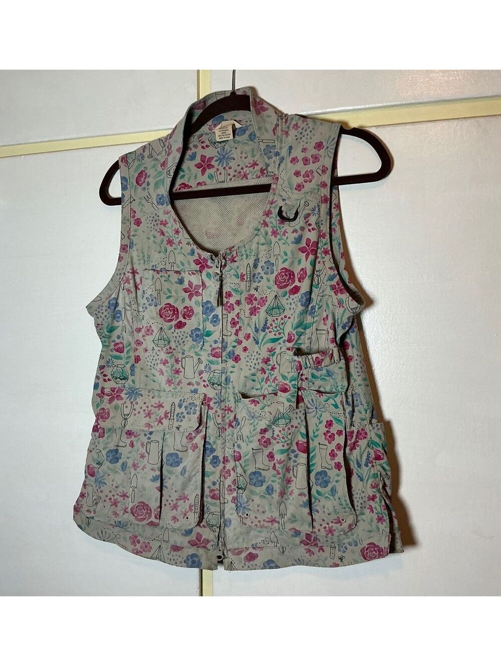 Duluth Trading Co Women's Small Heirloom Gardening Vest Florals Gray Utility